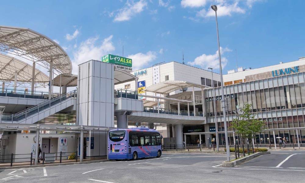 駅前のロータリー