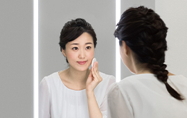 ライン照明付き三面鏡